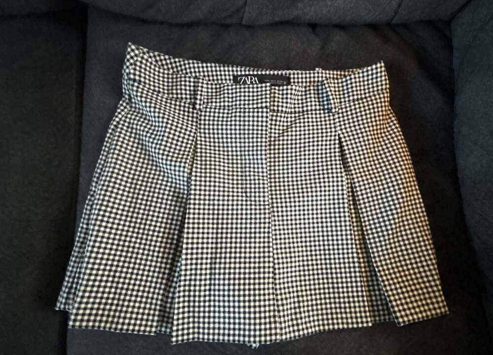 ZARA Black and White Gingham Plaid Mini Skort